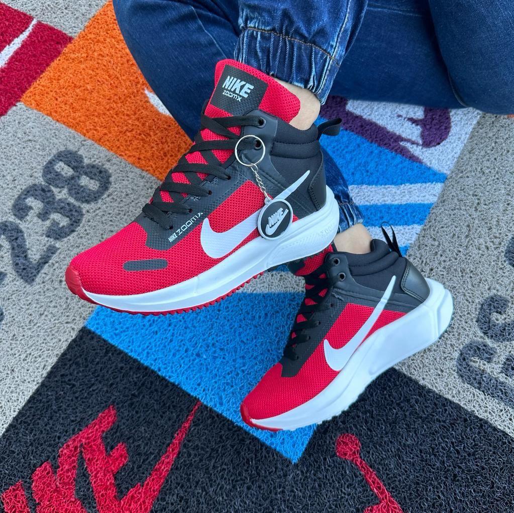 Bota Zoom